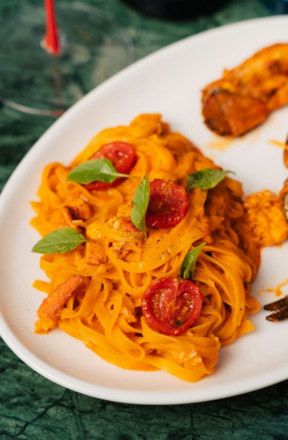 Fresh tagliolini at Tuya Milano